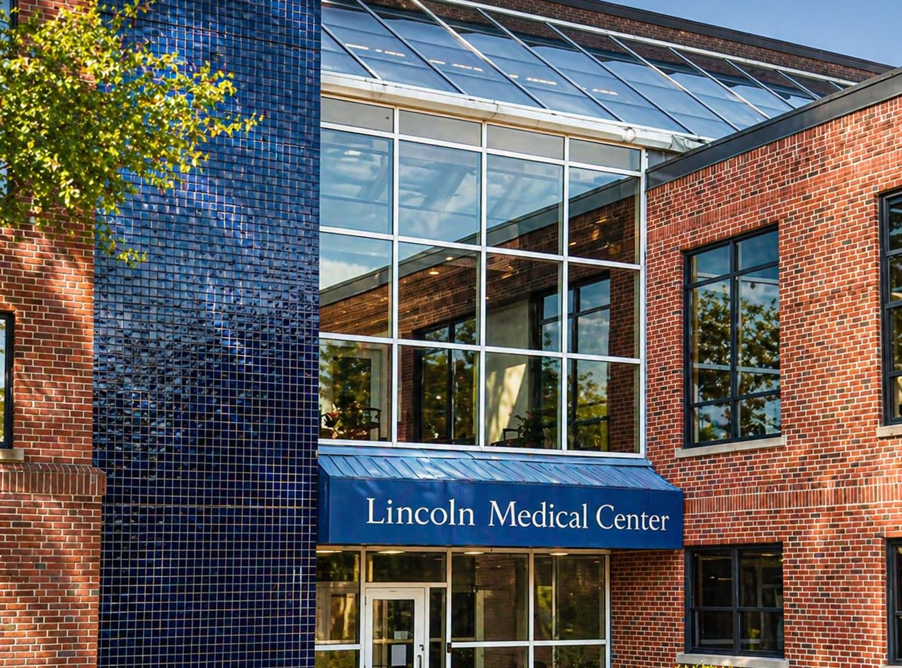 Lincoln Medical Center, 61 Lincoln Street, Framingham — main entrance